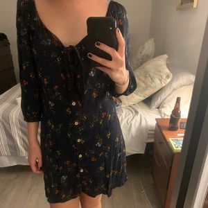 Long sleeve floral printed mini dress